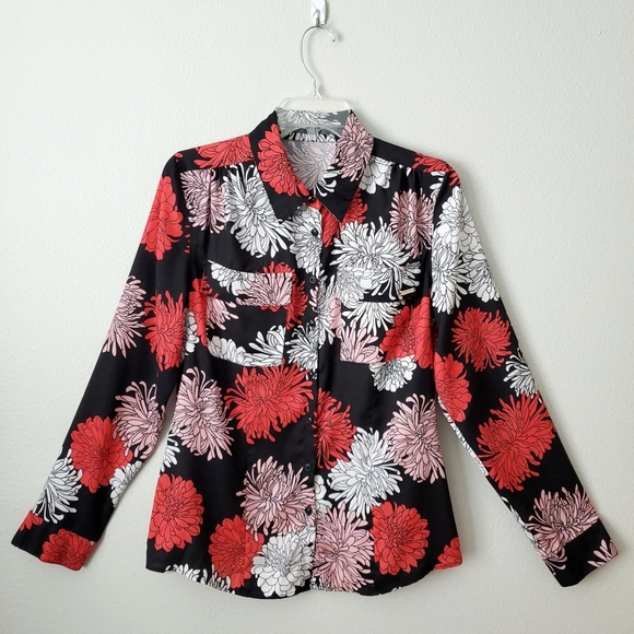 Guess Long Sleeve Button Down Black & Red Floral Print Shirt, Size Small - Picture 14 of 16
